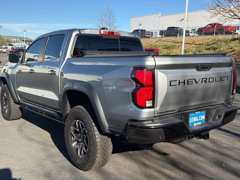 Used 2024 Chevrolet Colorado ZR2 w/ Technology Package image 7