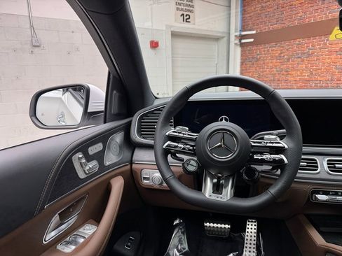 New 2026 Mercedes-Benz GLE 53 AMG 4MATIC Coupe image 13