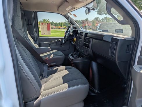 Used 2024 GMC Savana 2500 w/ Driver Convenience Package RWD image 11