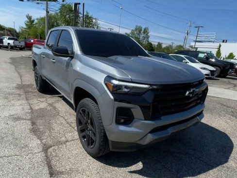 Used 2024 Chevrolet Colorado Z71 w/ Z71 Convenience Package 2 AWD/4WD image 4