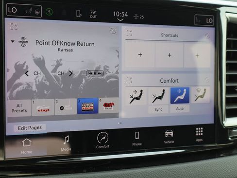 Used 2023 Chrysler Pacifica Touring-L FWD image 15