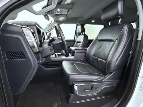 Used 2024 Ford F350 Lariat w/ Chrome Package image 10