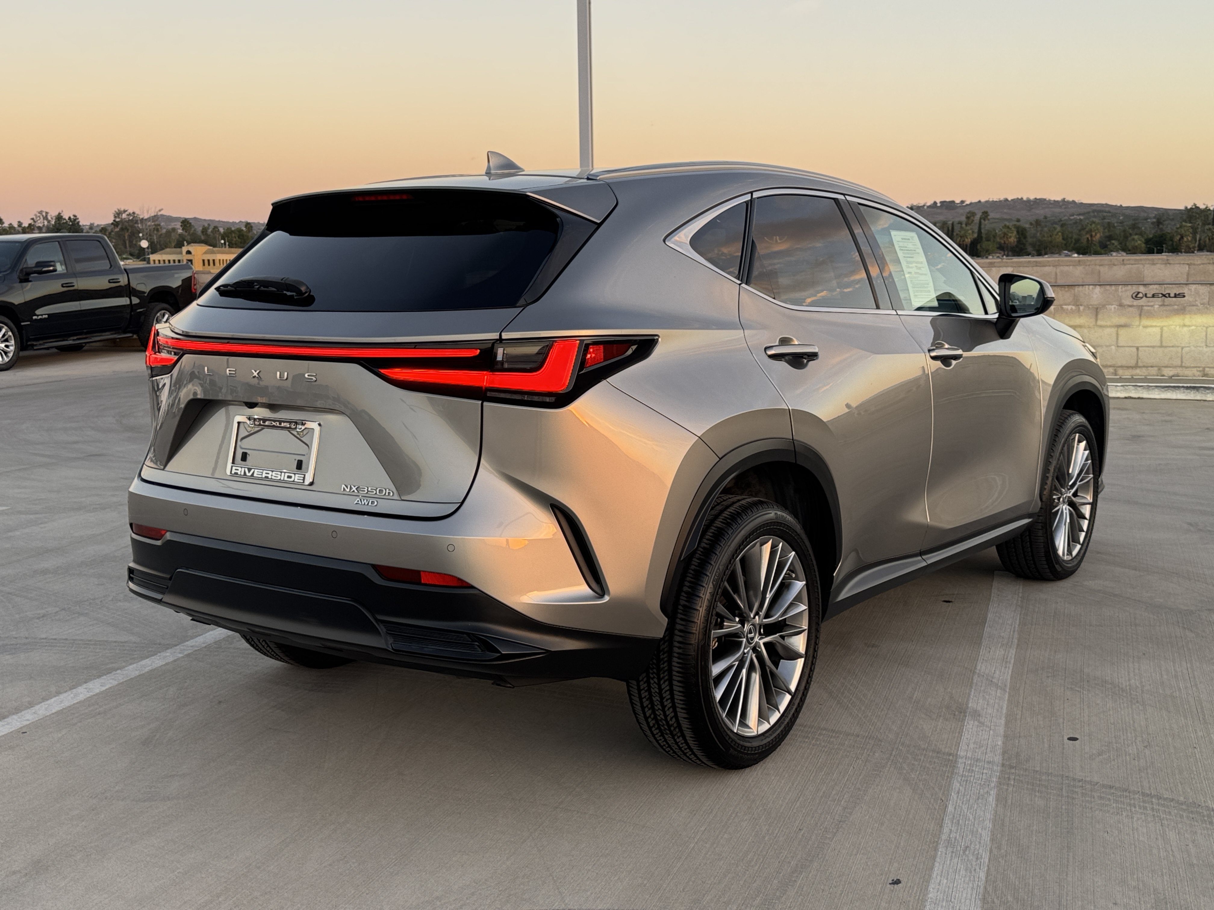 Certified 2022 Lexus NX 350h AWD image 9