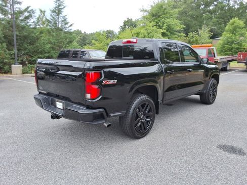 Certified 2025 Chevrolet Colorado Z71 w/ Technology Package AWD/4WD image 5