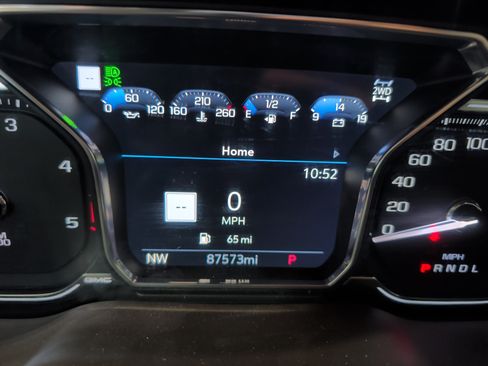 Used 2022 GMC Sierra 3500 Denali AWD/4WD image 9
