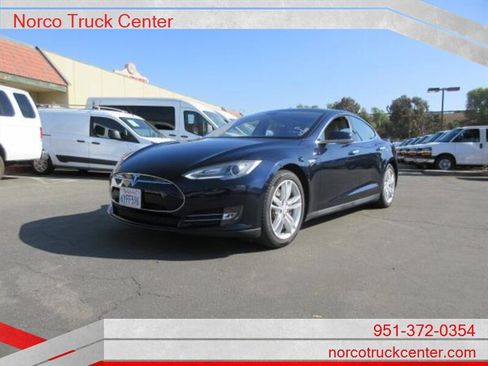 Used 2013 Tesla Model S Performance image 1