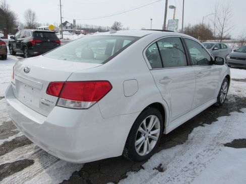 Used 2014 Subaru Legacy 2.5i Limited w/ Moonroof Package image 23