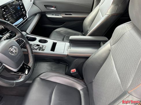 Certified 2022 Toyota Sienna XSE w/ XSE Plus Package FWD image 21