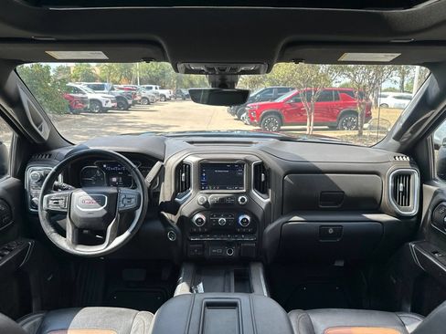 Used 2022 GMC Sierra 1500 AT4 w/ AT4 Premium Package AWD/4WD image 12