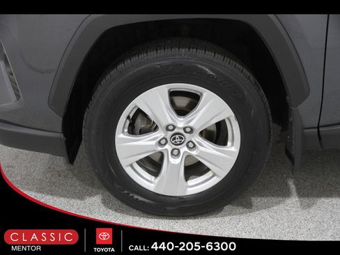 Used 2021 Toyota RAV4 XLE w/ Convenience Package AWD/4WD image 21