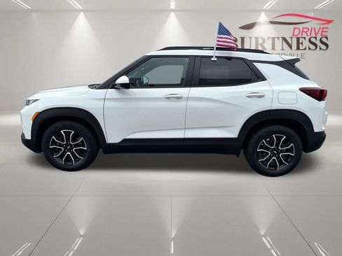 Certified 2023 Chevrolet TrailBlazer ACTIV w/ Sun and Liftgate Package FWD image 5