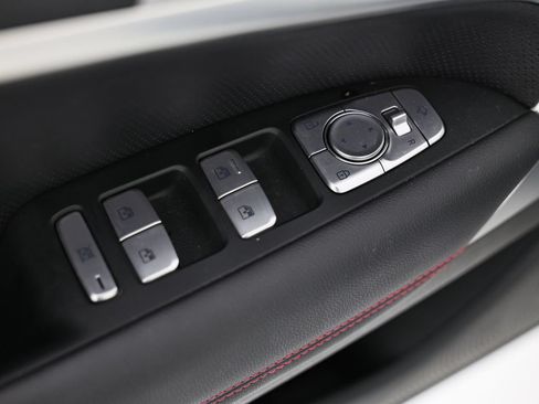 Used 2023 Genesis G70 2.0T w/ Sport Prestige Package AWD/4WD image 20