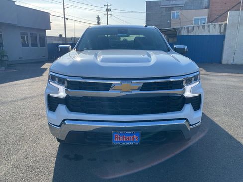 Used 2025 Chevrolet Silverado 1500 LT image 5
