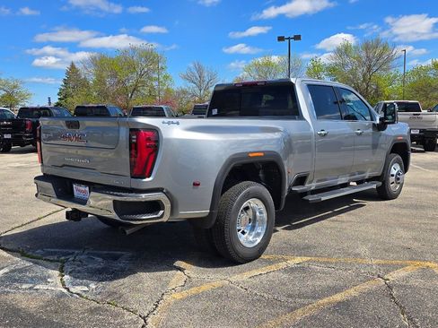 Certified 2026 GMC Sierra 3500 SLT w/ SLT Premium Package AWD/4WD image 10