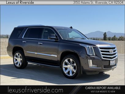 Used 2017 Cadillac Escalade Luxury