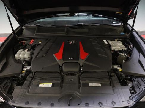 Used 2021 Audi RS Q8 w/ Black Optic Package image 88