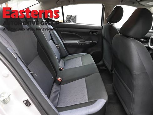 Used 2025 Nissan Versa SV FWD image 23