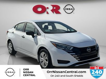 New 2025 Nissan Versa S w/ Trunk Package