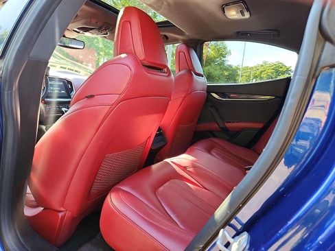Used 2017 Maserati Ghibli S Q4 AWD/4WD image 10