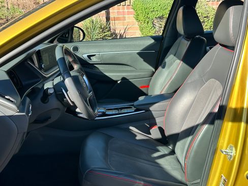 Used 2020 Hyundai Sonata SEL Plus w/ Tech Package FWD image 6