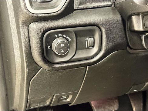 Used 2024 RAM 3500 Big Horn w/ Bed Utility Group image 10