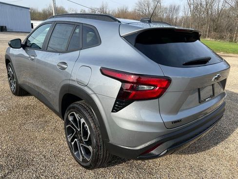 New 2026 Chevrolet Trax RS FWD image 3