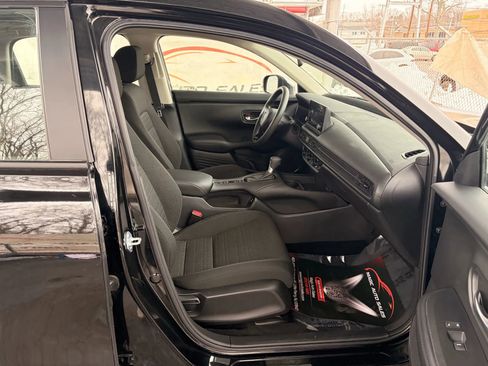 Used 2025 Honda HR-V LX image 61