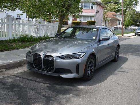 Used 2023 BMW i4 eDrive35 w/ Premium Package RWD image 2