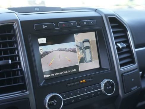 Used 2021 Ford Expedition Platinum image 27