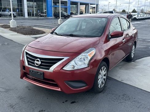 Used 2019 Nissan Versa SV image 12