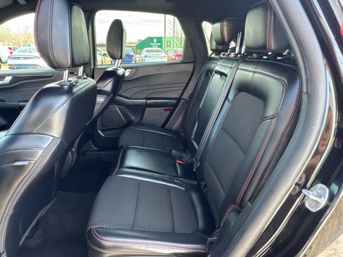 Used 2025 Ford Escape ST-Line image 6