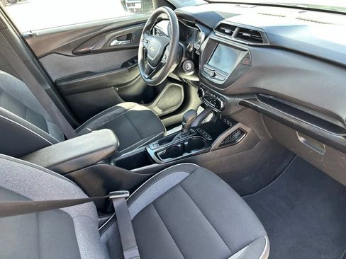 Used 2023 Chevrolet TrailBlazer LS AWD/4WD image 29