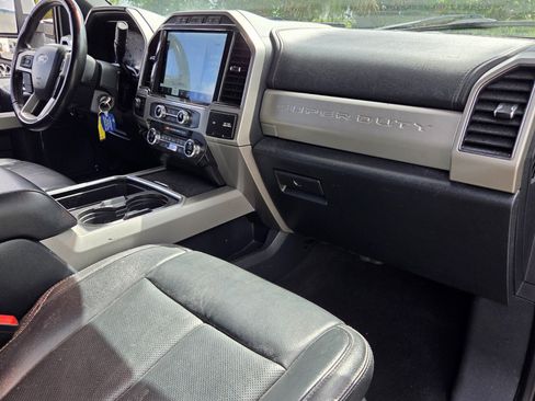 Used 2022 Ford F350 Lariat w/ Tremor Off-Road Package AWD/4WD image 16