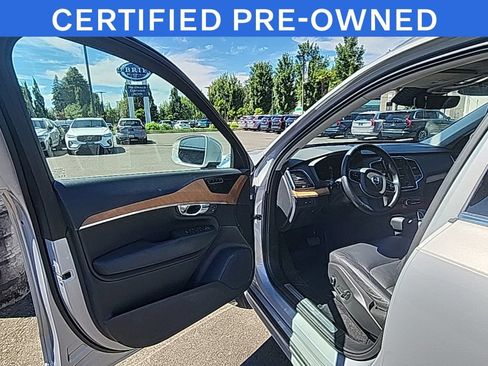 Certified 2023 Volvo XC90 T8 Plus AWD/4WD image 10