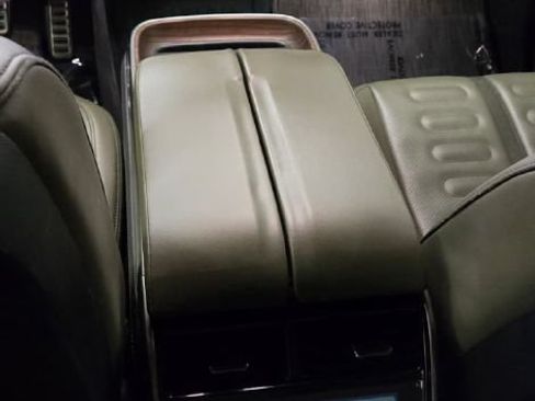Used 2023 Rivian R1S Adventure AWD/4WD image 13