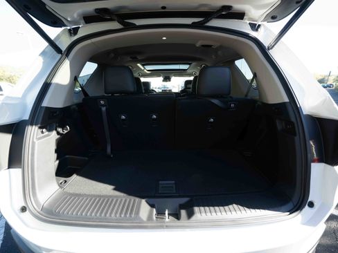 New 2025 Honda Pilot Touring image 28