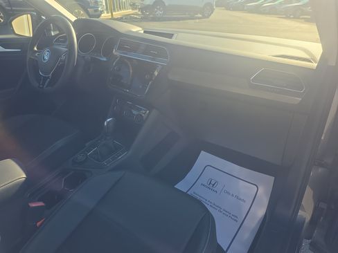 Used 2021 Volkswagen Tiguan S AWD/4WD image 12