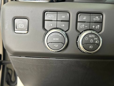 Used 2026 GMC Sierra 1500 AT4 w/ AT4 Premium Package AWD/4WD image 23