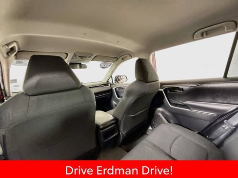 Certified 2020 Toyota RAV4 LE FWD image 10