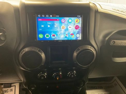 Used 2011 Jeep Wrangler Sport AWD/4WD image 9