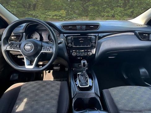 Used 2020 Nissan Rogue Sport SV AWD/4WD image 7