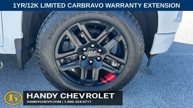 Certified 2023 Chevrolet Silverado 1500 RST w/ Redline Edition AWD/4WD image 9