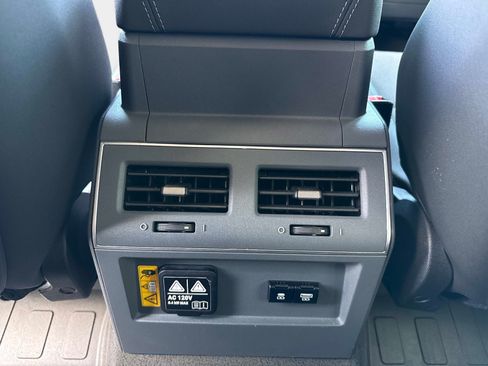 Used 2024 INEOS Grenadier Station Wagon AWD/4WD image 16