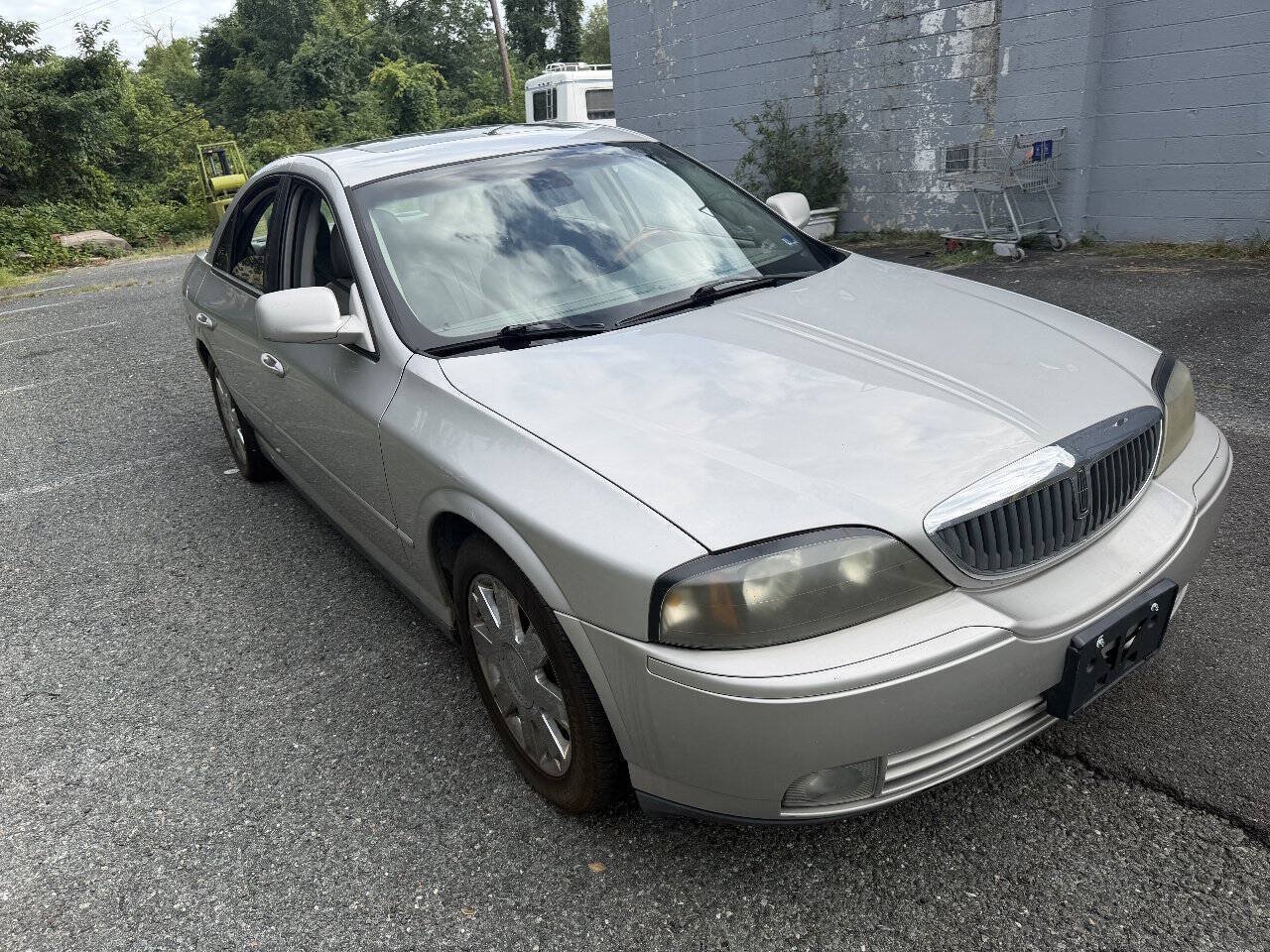 Used 2003 Lincoln LS RWD image 9