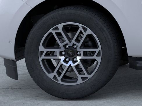 New 2026 Ford Expedition Active image 19