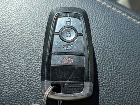 Used 2017 Ford Fusion S FWD image 26
