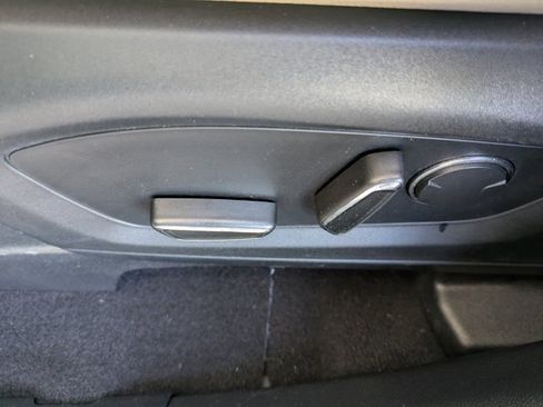 Certified 2020 Ford Explorer Limited image 22