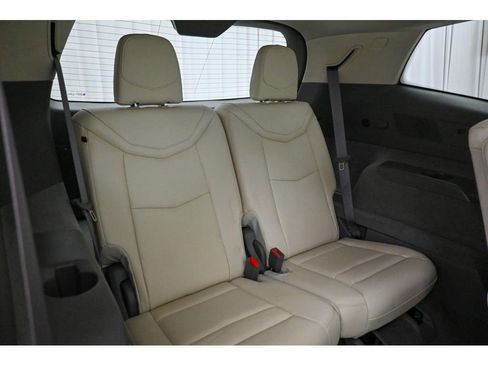 Used 2020 Cadillac XT6 Premium Luxury image 19