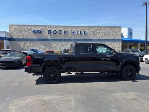 New 2026 Ford F250 Lariat w/ Black Appearance Package image 20