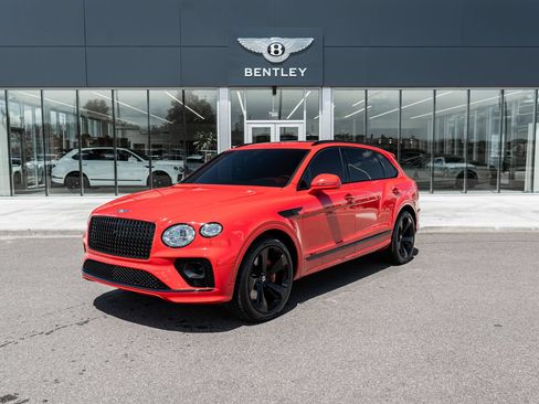 Certified 2023 Bentley Bentayga Extended Wheelbase AWD/4WD image 1